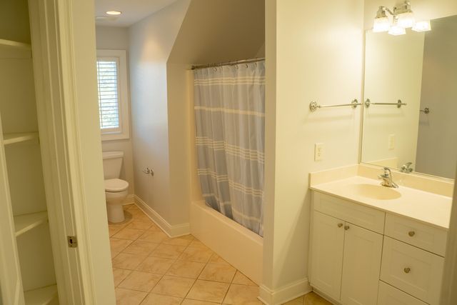 1492 Headquarters Plantation Drive, Johns Island, SC 29455