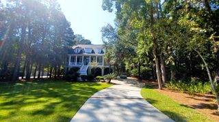 1492 Headquarters Plantation Drive, Johns Island, SC 29455