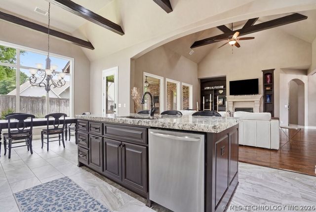 2821 E 103rd Place, Tulsa, OK 74137