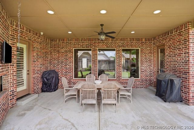 2821 E 103rd Place, Tulsa, OK 74137