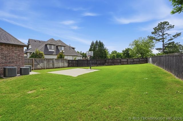 2821 E 103rd Place, Tulsa, OK 74137