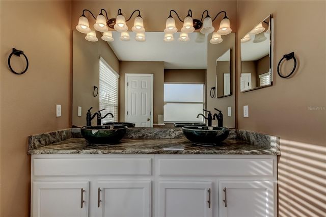 6019 CAPE LOOP, Land O Lakes, FL 34639