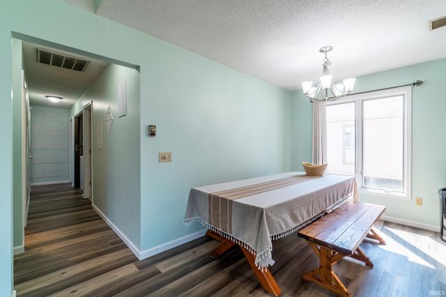 4619 Rose Hill Lane, Fort Wayne, IN 46835