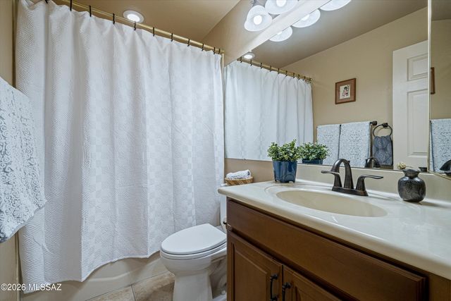 7452 E Ridge Point Road, Tucson, AZ 85750