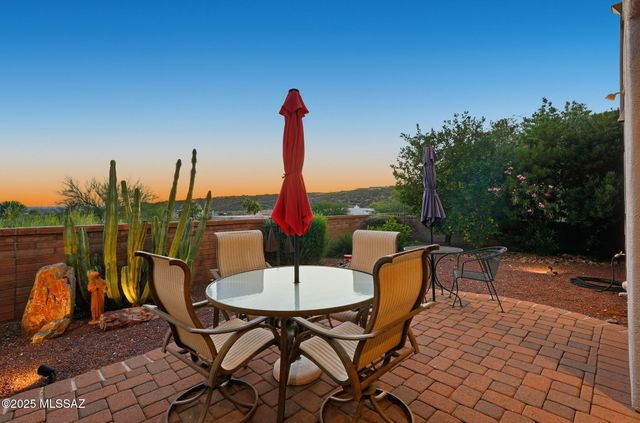 7452 E Ridge Point Road, Tucson, AZ 85750