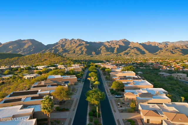 7452 E Ridge Point Road, Tucson, AZ 85750