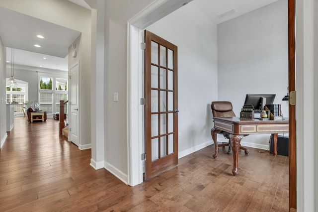 4557 Newport Loop E, Grove City, OH 43123