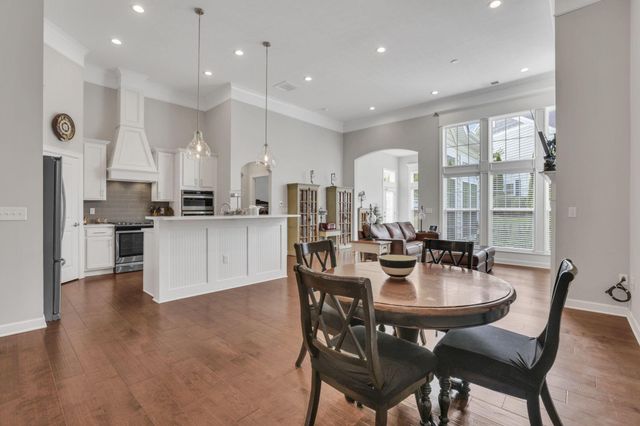 4557 Newport Loop E, Grove City, OH 43123