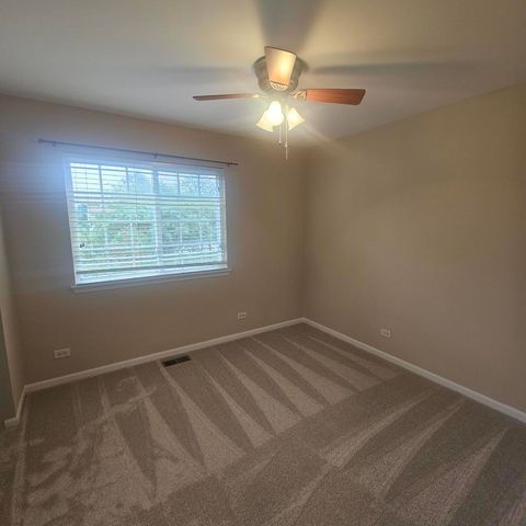 6085 Delaney Drive, Hoffman Estates, IL 60192