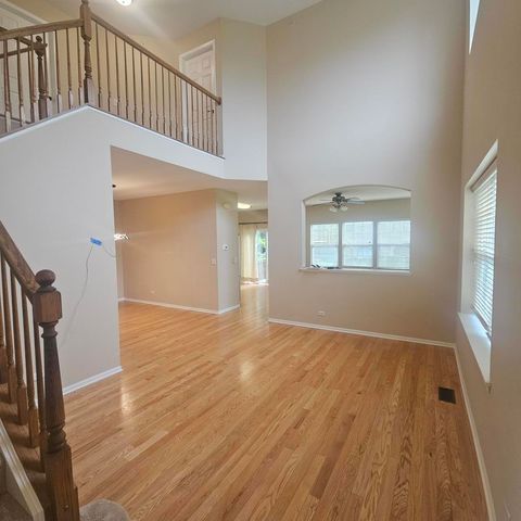 6085 Delaney Drive, Hoffman Estates, IL 60192