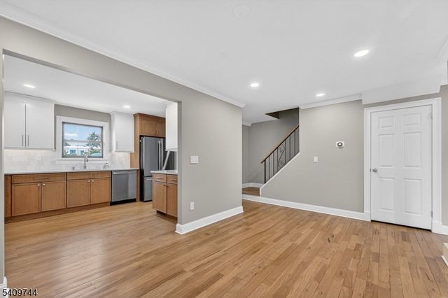 602 Westminster Ct, Hillsborough Twp., NJ 08844