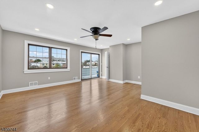 602 Westminster Ct, Hillsborough Twp., NJ 08844