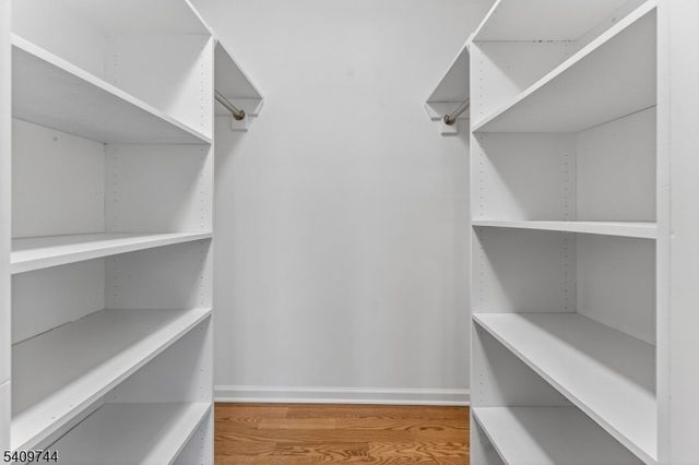 602 Westminster Ct, Hillsborough Twp., NJ 08844