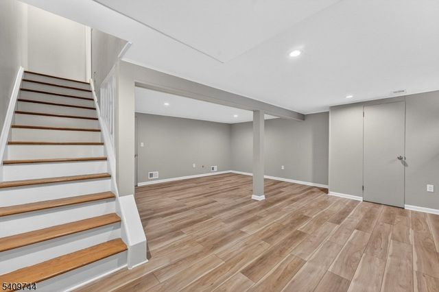 602 Westminster Ct, Hillsborough Twp., NJ 08844