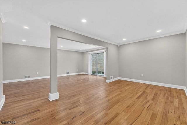 602 Westminster Ct, Hillsborough Twp., NJ 08844