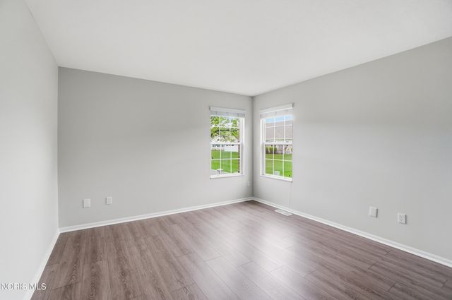 58 E Foxgate Circle, Bowling Green, OH 43402