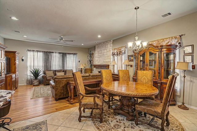 422 Old Orchard Drive, Dickinson, TX 77539