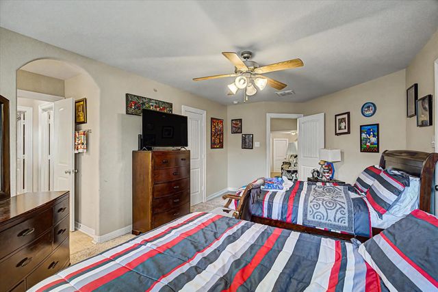 422 Old Orchard Drive, Dickinson, TX 77539