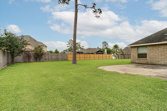 422 Old Orchard Drive, Dickinson, TX 77539