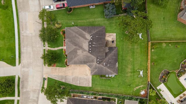 422 Old Orchard Drive, Dickinson, TX 77539