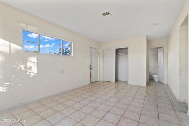 2817 E Glenn Street, Tucson, AZ 85716