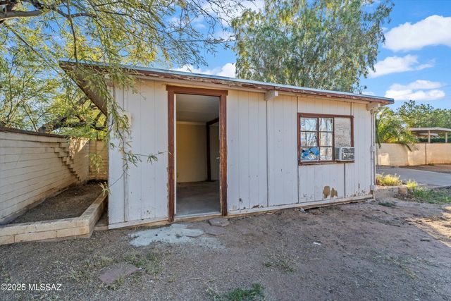 2817 E Glenn Street, Tucson, AZ 85716