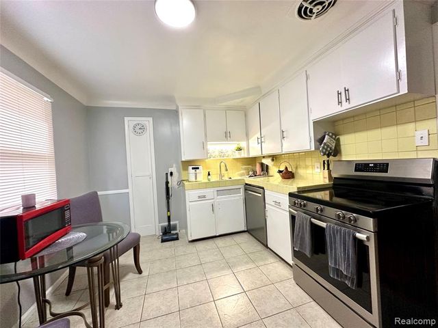 12272 Riad Street, Detroit, MI 48224