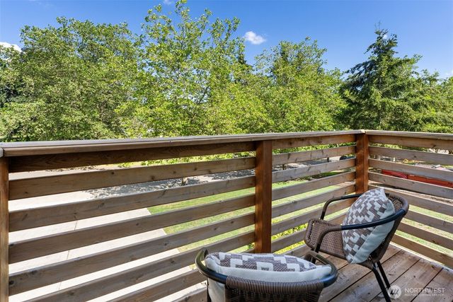 9331 Pinedrop Drive SE, Olympia, WA 98513