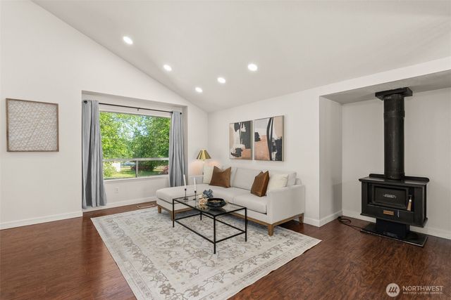 9331 Pinedrop Drive SE, Olympia, WA 98513