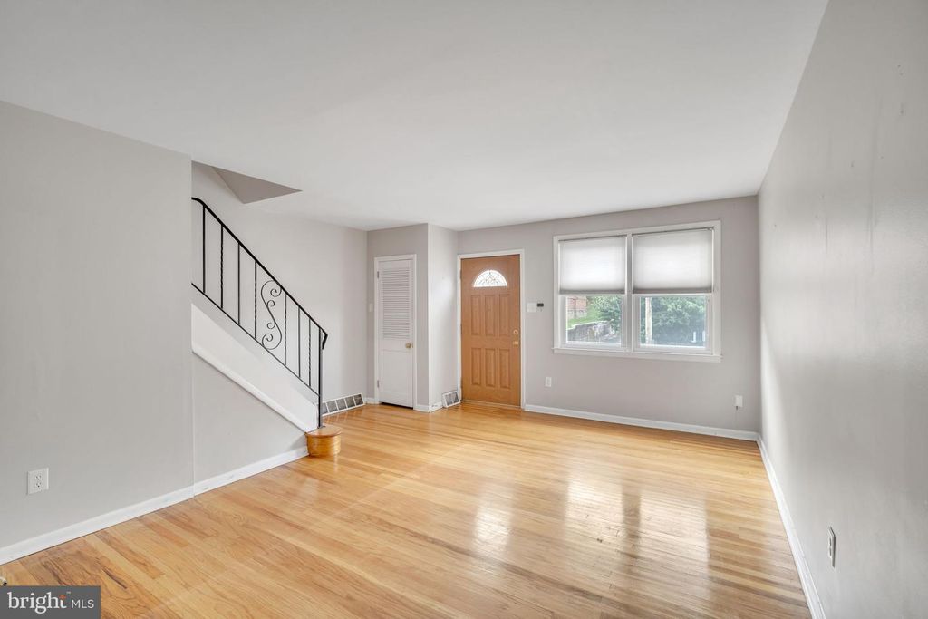 326 RIPKA ST #A, Philadelphia, PA 19128 — photo 5