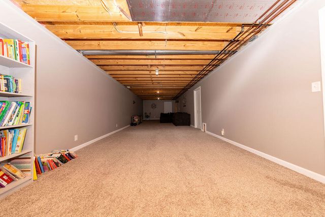 2302 W 250 S, La Porte, IN 46350