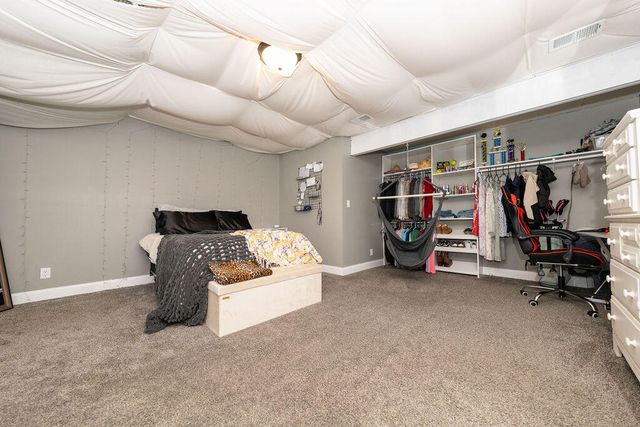 2302 W 250 S, La Porte, IN 46350