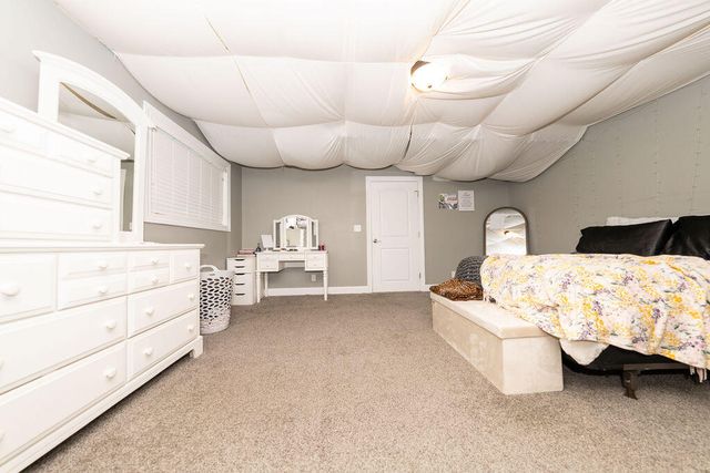 2302 W 250 S, La Porte, IN 46350