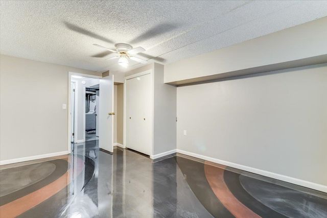 1231 N Dry Creek Dr, Derby, KS 67037