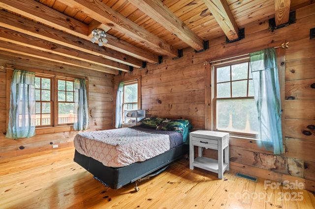 2401 Hundred Acres Lane, Lenoir, NC 28645