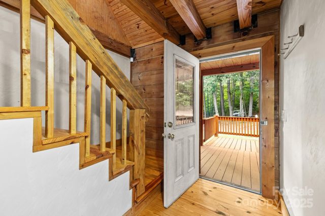 2401 Hundred Acres Lane, Lenoir, NC 28645