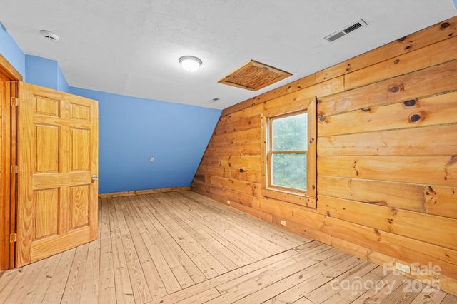 2401 Hundred Acres Lane, Lenoir, NC 28645