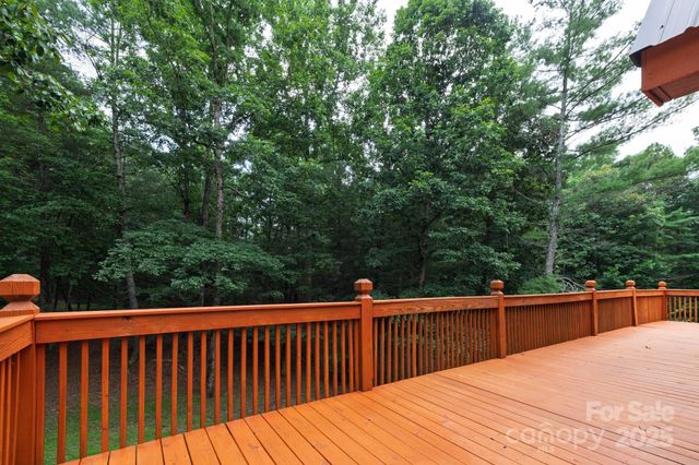 2401 Hundred Acres Lane, Lenoir, NC 28645