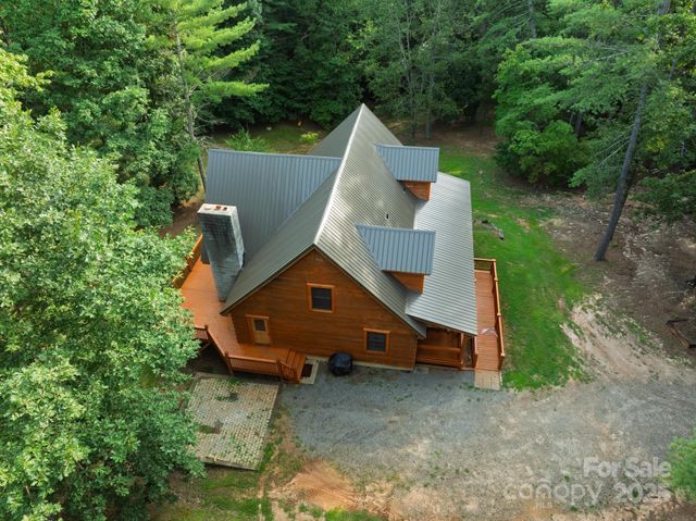 2401 Hundred Acres Lane, Lenoir, NC 28645