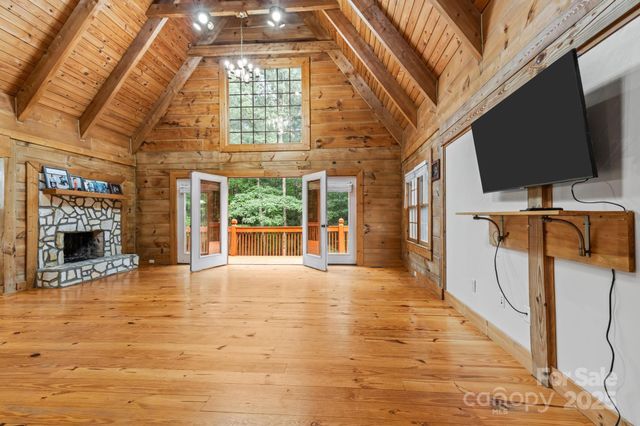 2401 Hundred Acres Lane, Lenoir, NC 28645