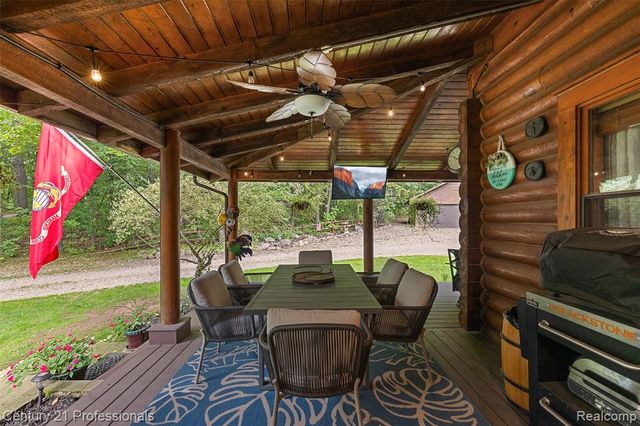 3120 Canyon Oaks, Davisburg, MI 48350