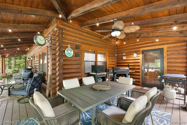 3120 Canyon Oaks, Davisburg, MI 48350