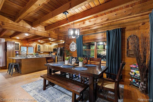 3120 Canyon Oaks, Davisburg, MI 48350