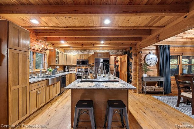 3120 Canyon Oaks, Davisburg, MI 48350