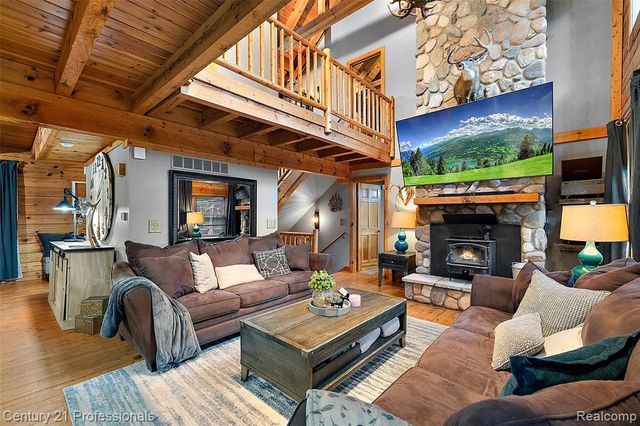 3120 Canyon Oaks, Davisburg, MI 48350