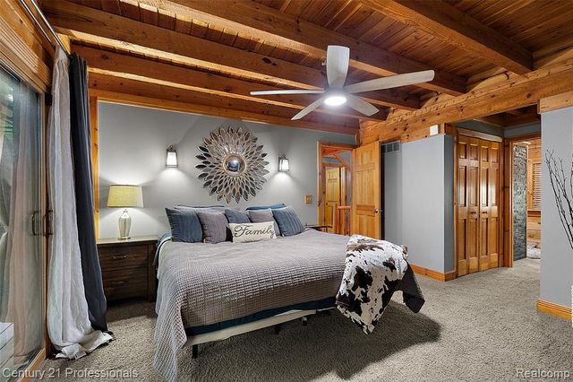 3120 Canyon Oaks, Davisburg, MI 48350