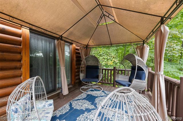 3120 Canyon Oaks, Davisburg, MI 48350