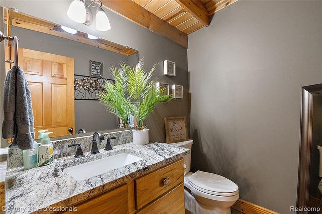 3120 Canyon Oaks, Davisburg, MI 48350