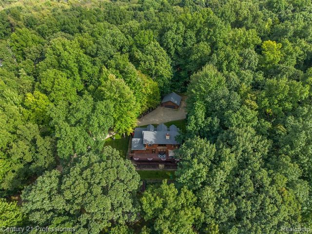 3120 Canyon Oaks, Davisburg, MI 48350