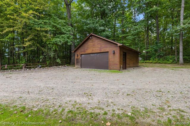 3120 Canyon Oaks, Davisburg, MI 48350